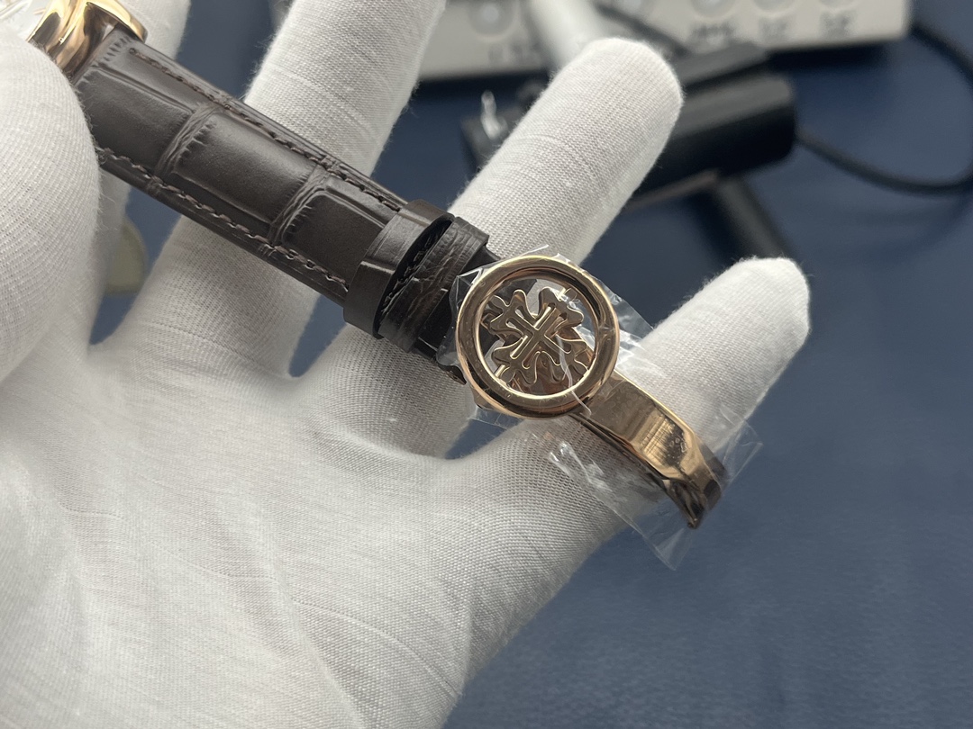 Patek Philippe Master Control Moonphase 39 mm Watch – IW-2301 - Image 8