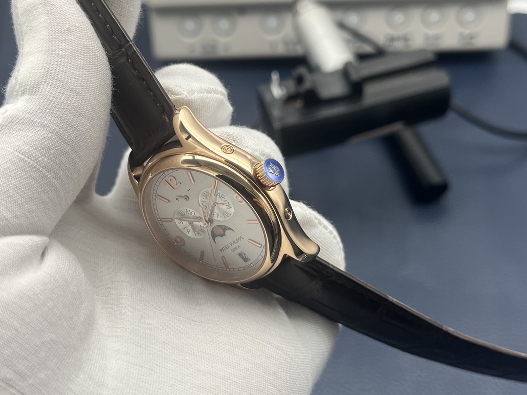 Patek Philippe Master Control Moonphase 39 mm Watch – IW-2301 - Image 6