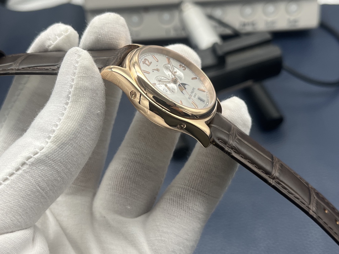 Patek Philippe Master Control Moonphase 39 mm Watch – IW-2301 - Image 5