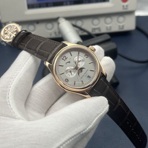 Patek Philippe Master Control Moonphase 39 mm Watch – IW-2301