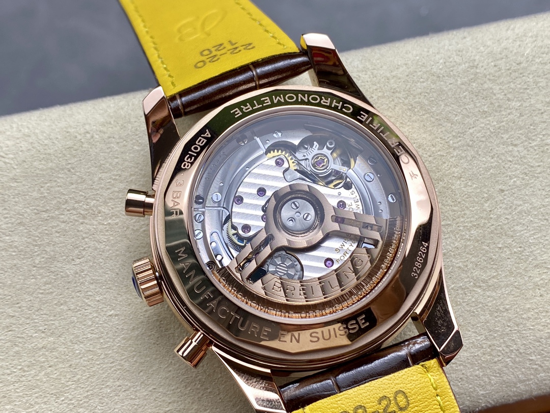 Classic Chronograph 43 mm Watch – IW-0568 - Image 7