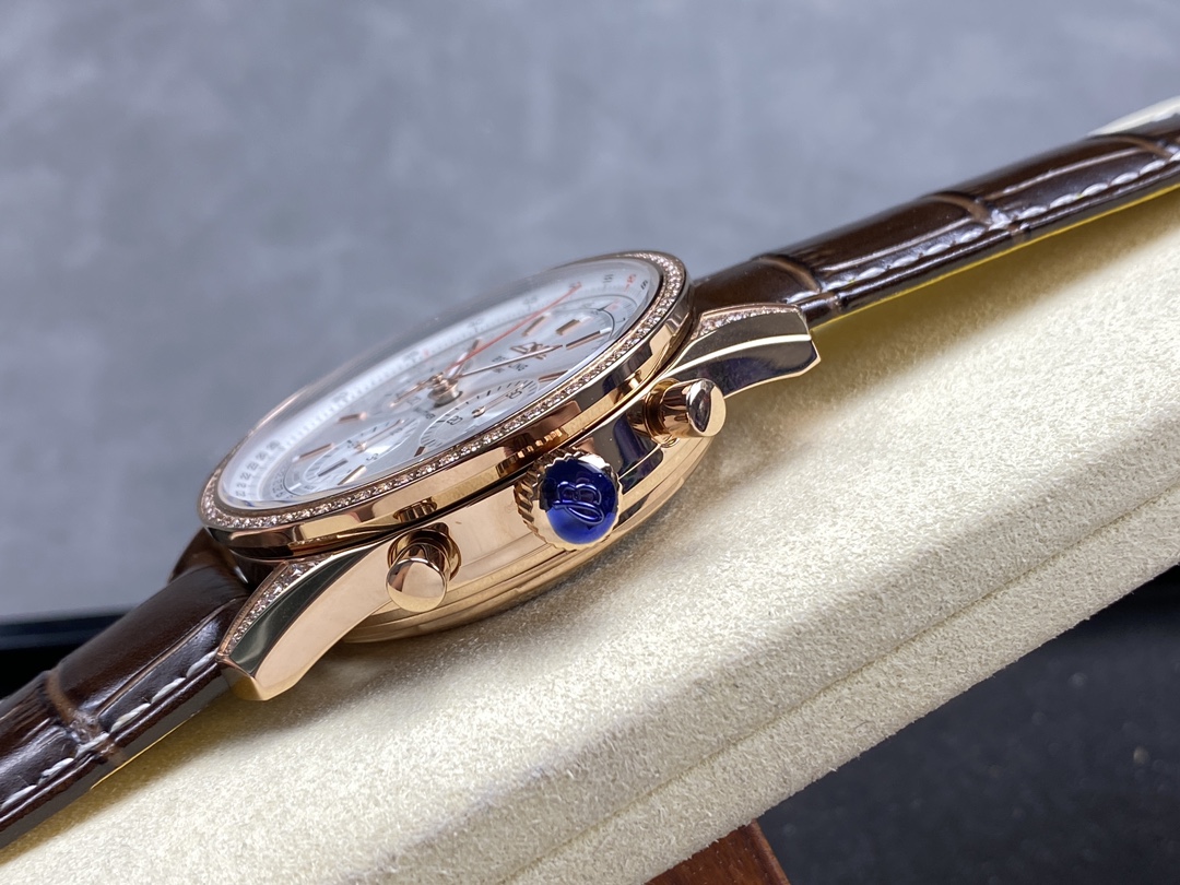 Classic Chronograph 43 mm Watch – IW-0568 - Image 6