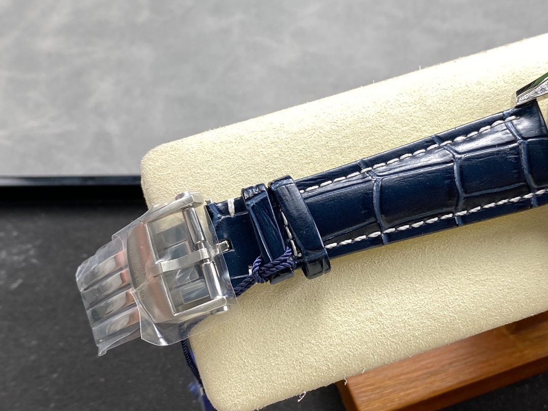 Classic Chronograph 43 mm Watch – IW-0566 - Image 8