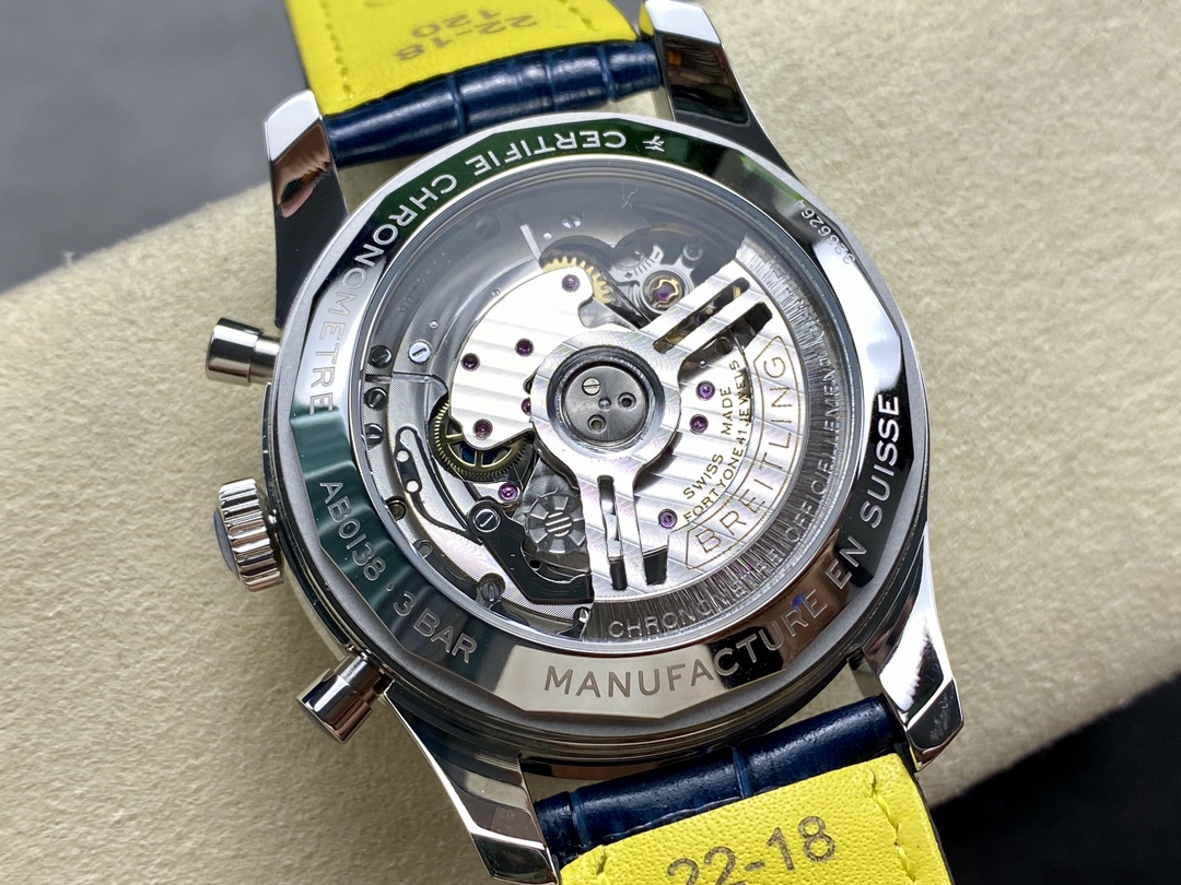 Classic Chronograph 43 mm Watch – IW-0566 - Image 7
