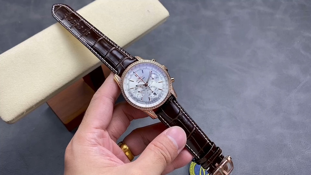 Classic Watch – IW-0567