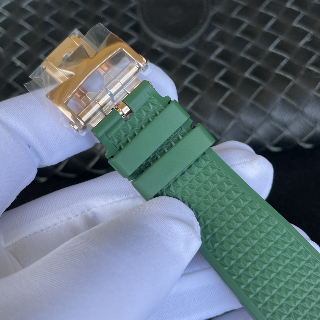 Overseas 41 mm Watch – IW-0845 - Image 9
