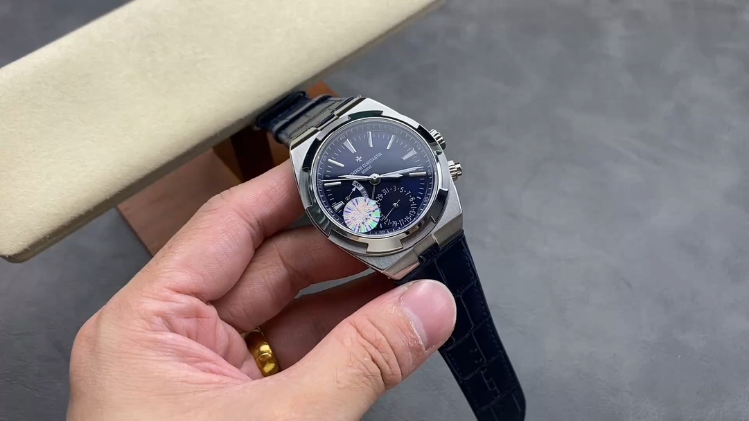 Classic Watch – IW-0838