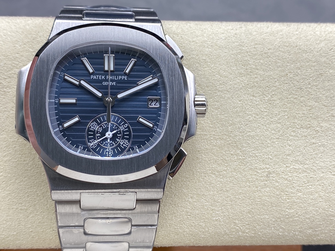 Classic Chronograph Watch – IW-2287