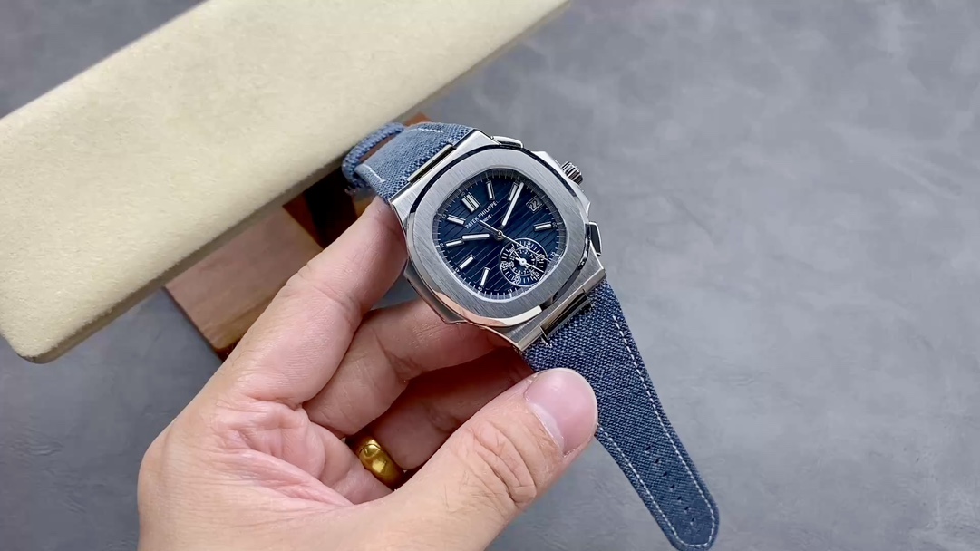 Classic Watch – IW-2284