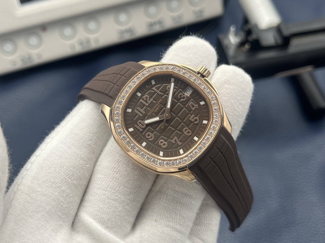 Nautilus 38.8 mm Watch – IW-2283