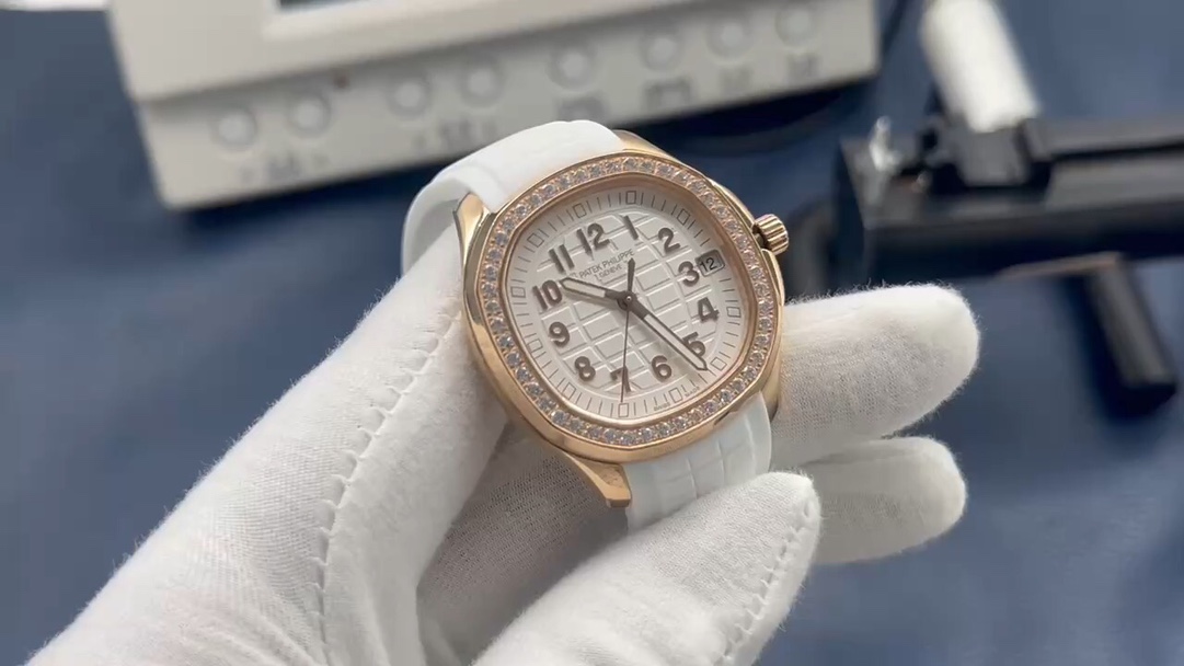 Classic Watch – IW-2280