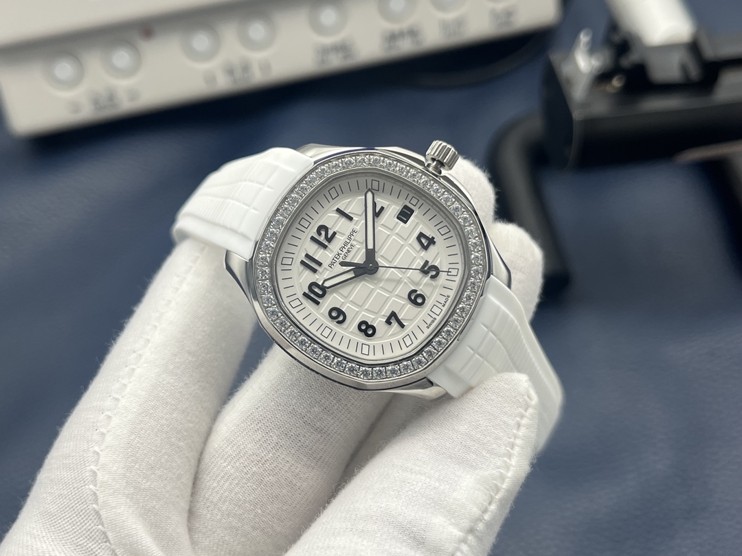 Nautilus 38.8 mm Watch – IW-2275