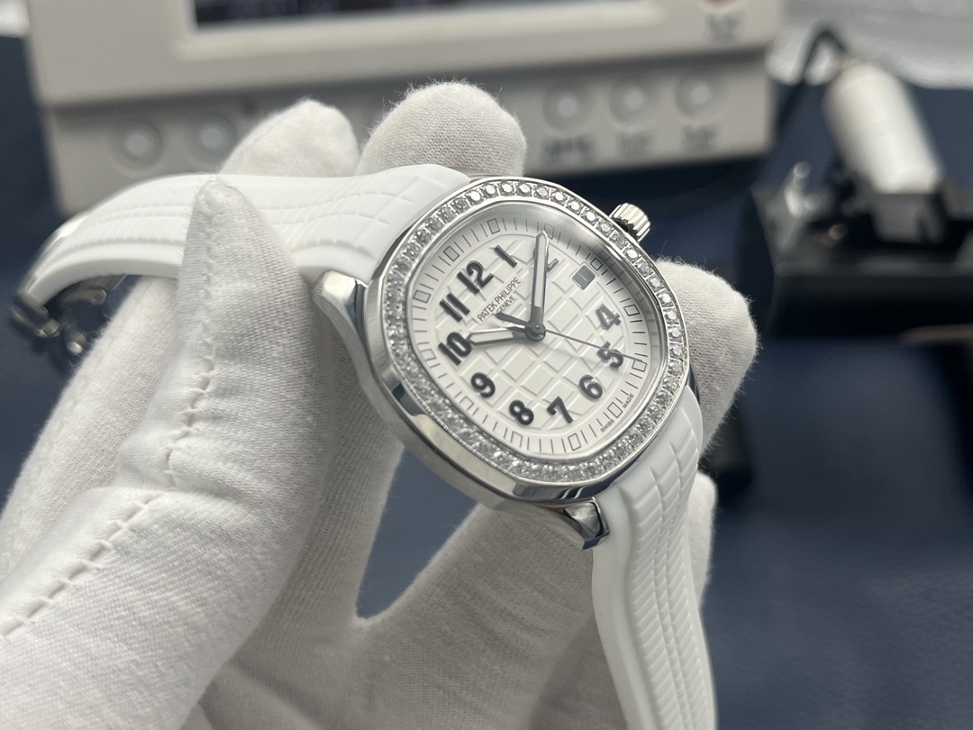 Nautilus 38.8 mm Watch – IW-2275 - Image 4