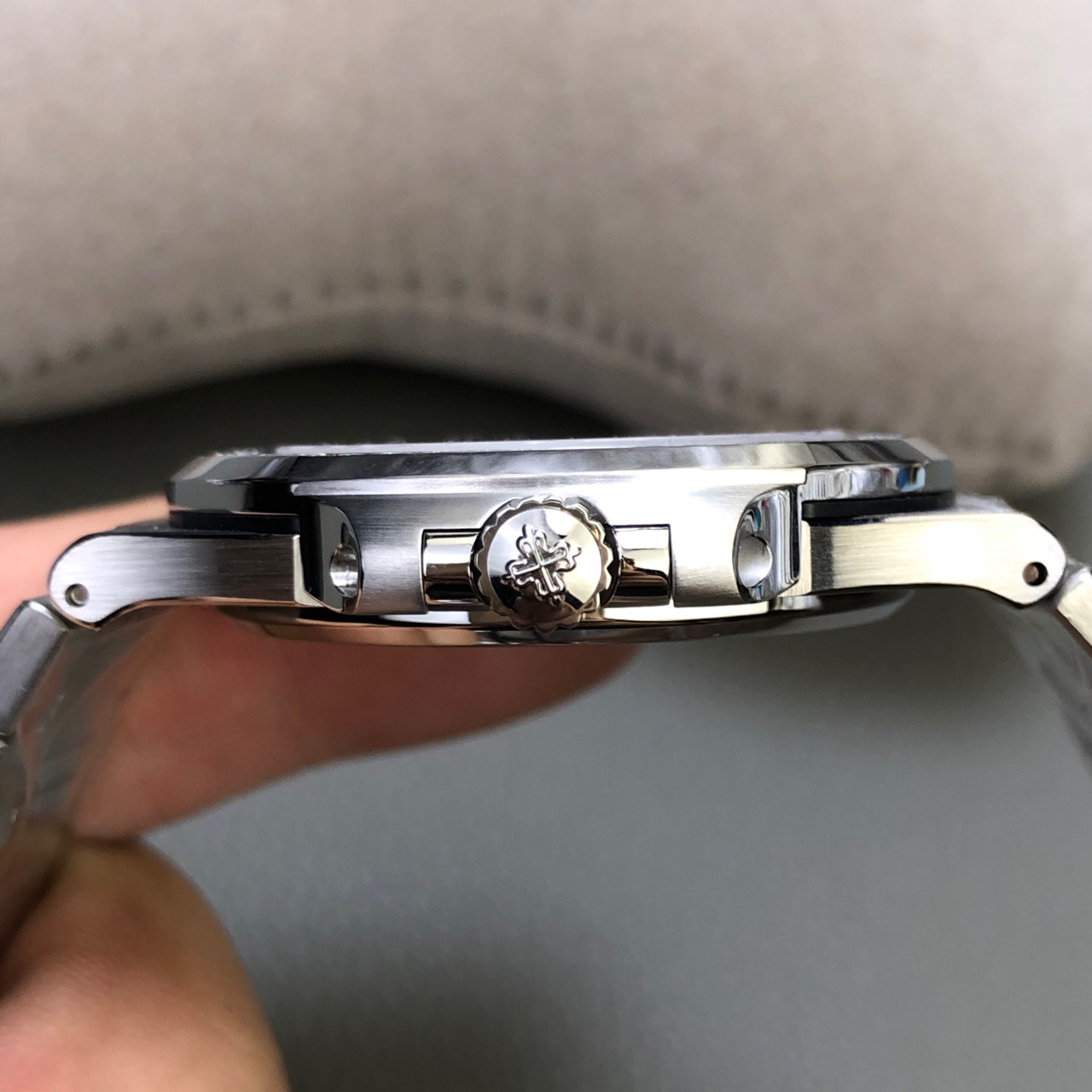 Nautilus Diamond-Set Watch – IW-2742 - Image 6