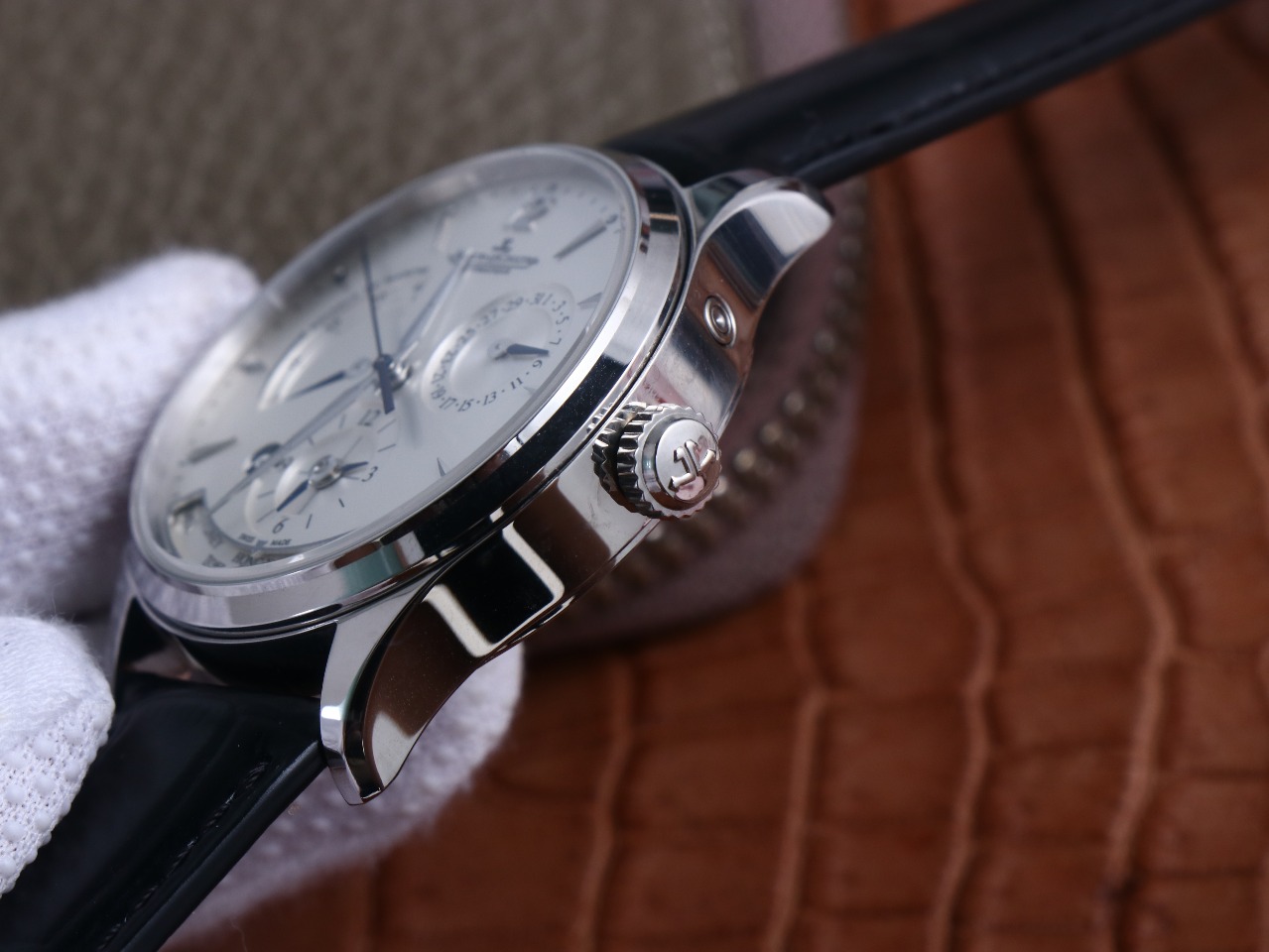 Jaeger-LeCoultre Classic 39 mm Watch – IW-0513 - Image 5