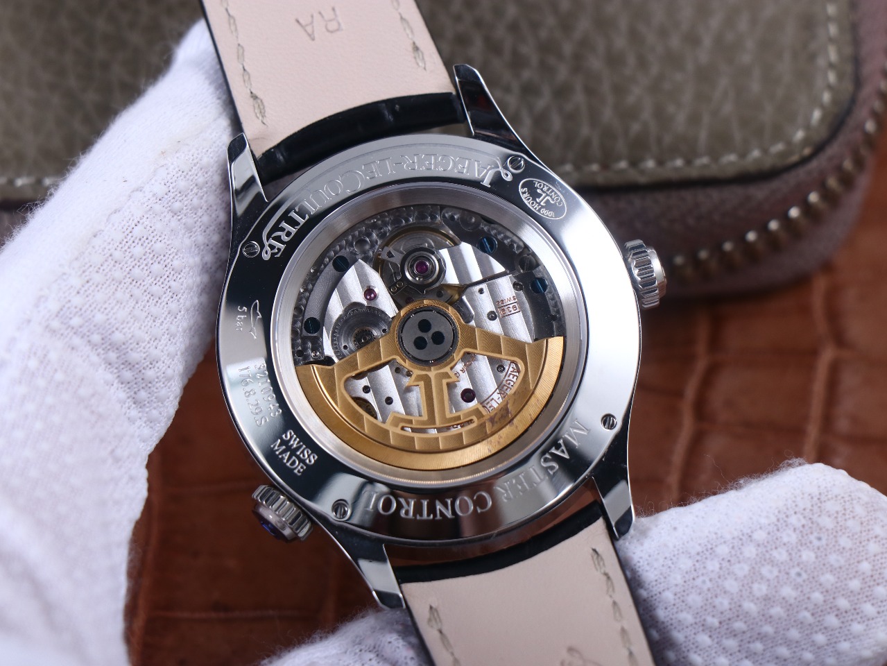 Jaeger-LeCoultre Classic 39 mm Watch – IW-0513 - Image 8
