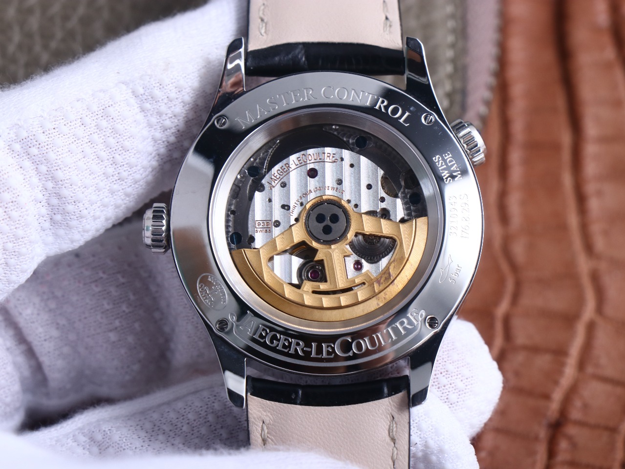 Jaeger-LeCoultre Classic 39 mm Watch – IW-0513 - Image 7