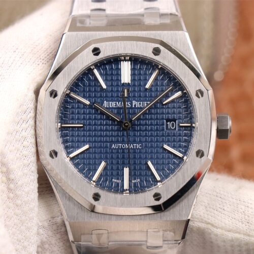 o_1dsh1p89avkc7ofnr11p0552611.jpg Audemars Piguet Royal Oak Luminous Watch – IW-2193