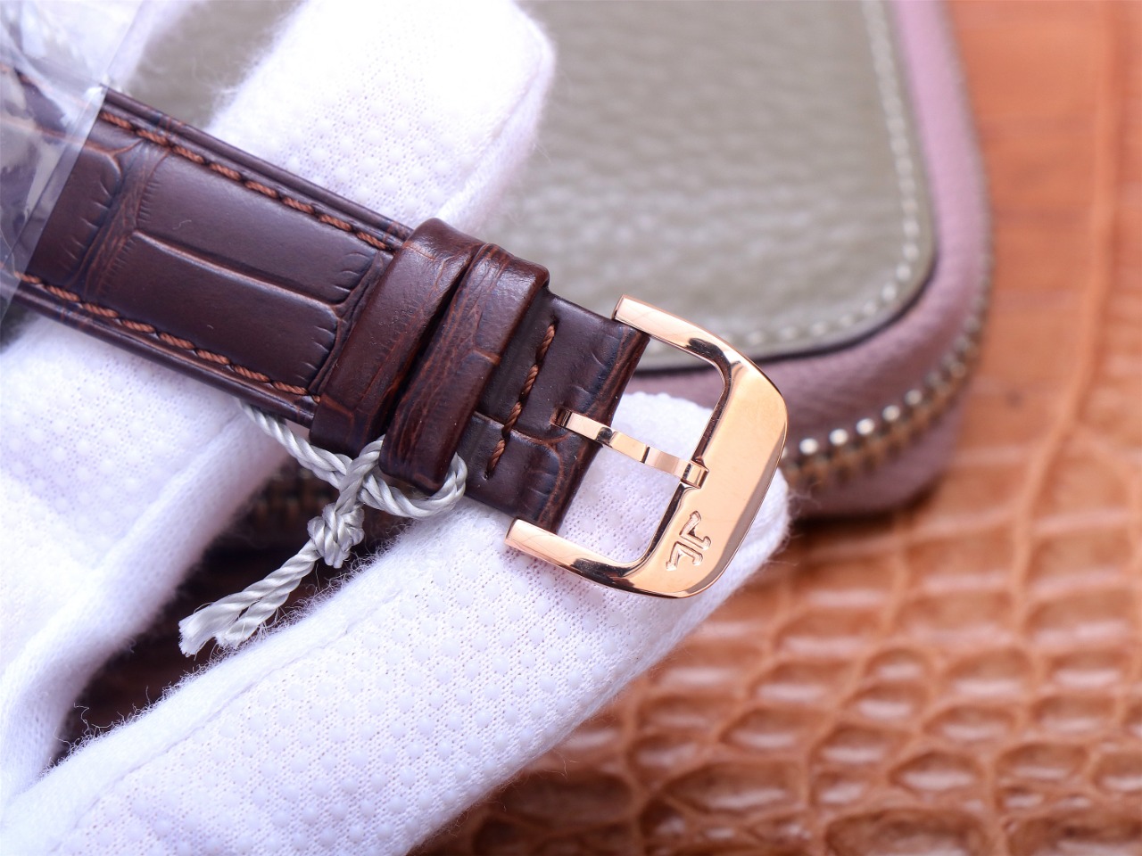 Jaeger-LeCoultre Classic 36 mm Watch – IW-0512 - Image 9