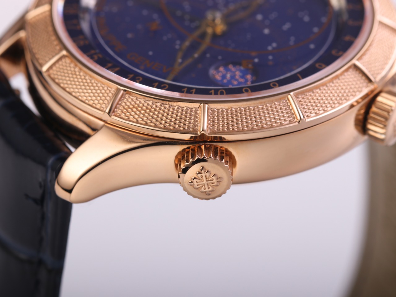 Patek Philippe Classic Moonphase Watch – IW-2625 - Image 3