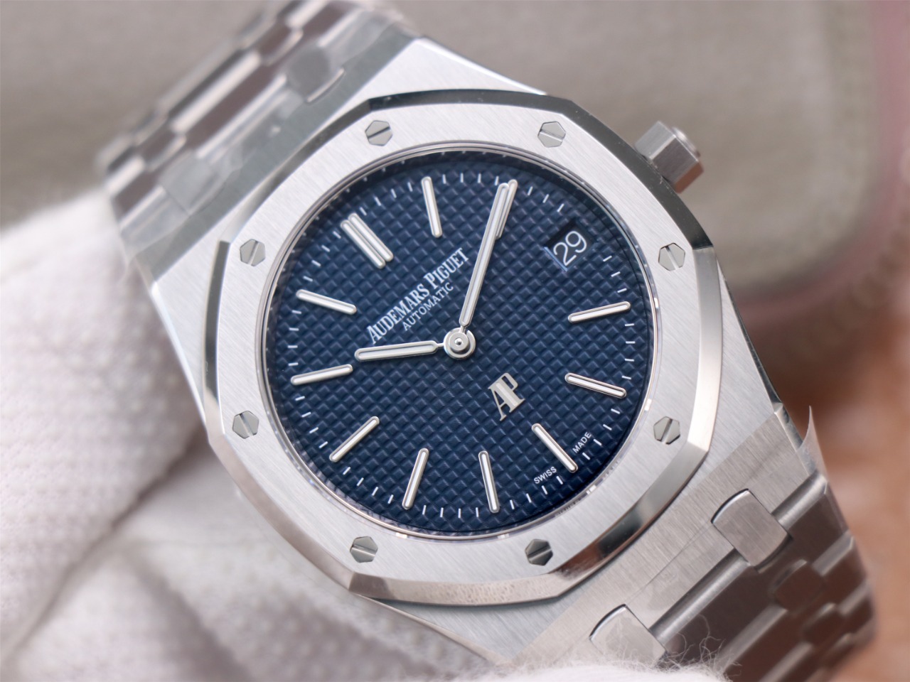 Audemars Piguet Classic 39 mm Watch – IW-2194 - Image 4