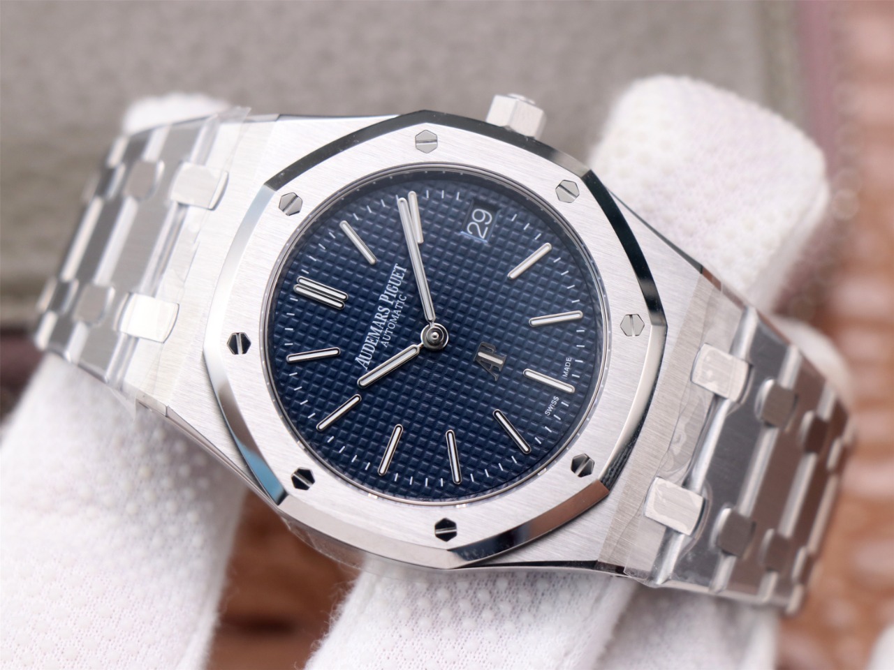 Audemars Piguet Classic 39 mm Watch – IW-2194 - Image 2