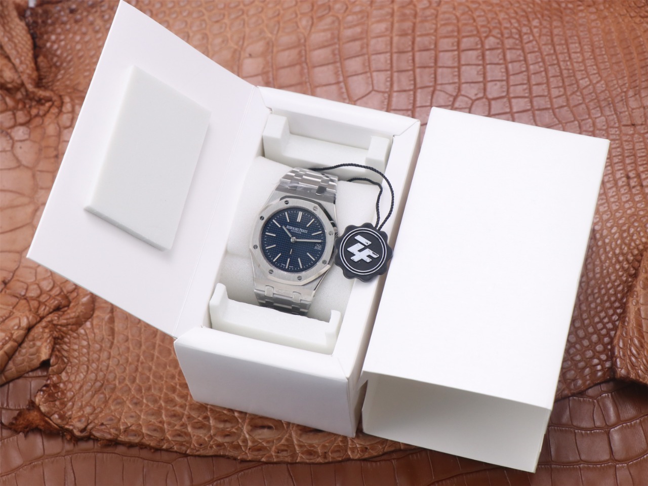 Audemars Piguet Classic 39 mm Watch – IW-2194 - Image 9