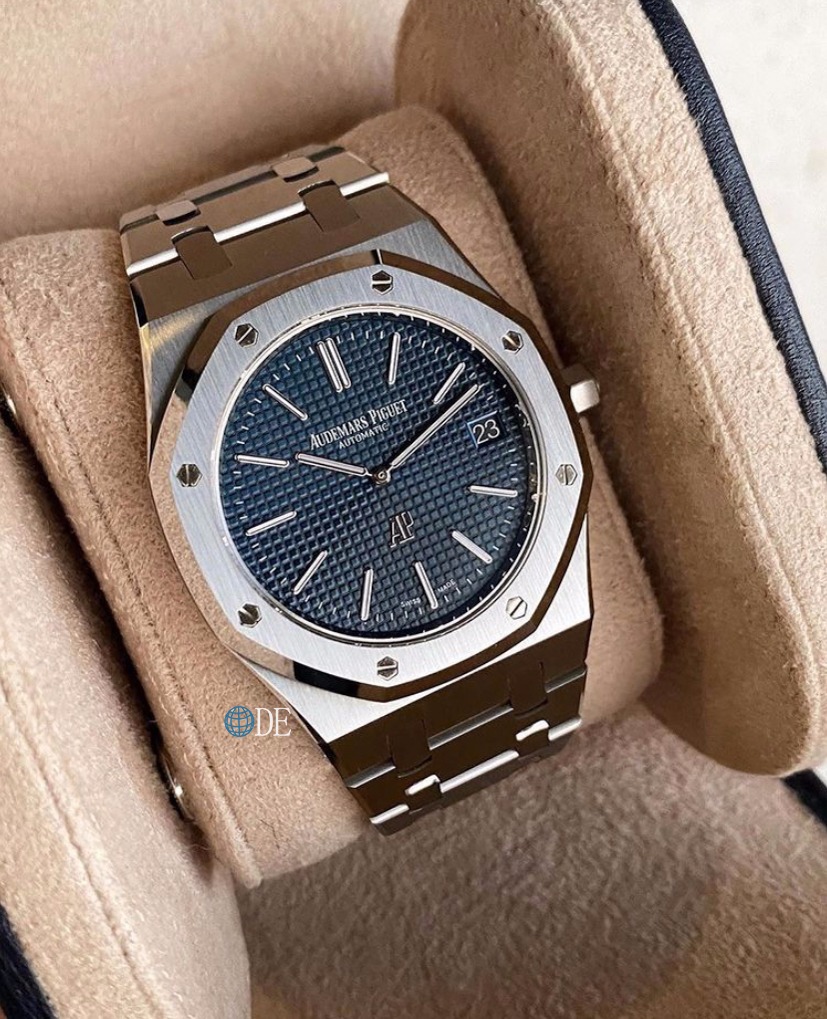 Audemars Piguet Royal Oak Watch – IW-2214