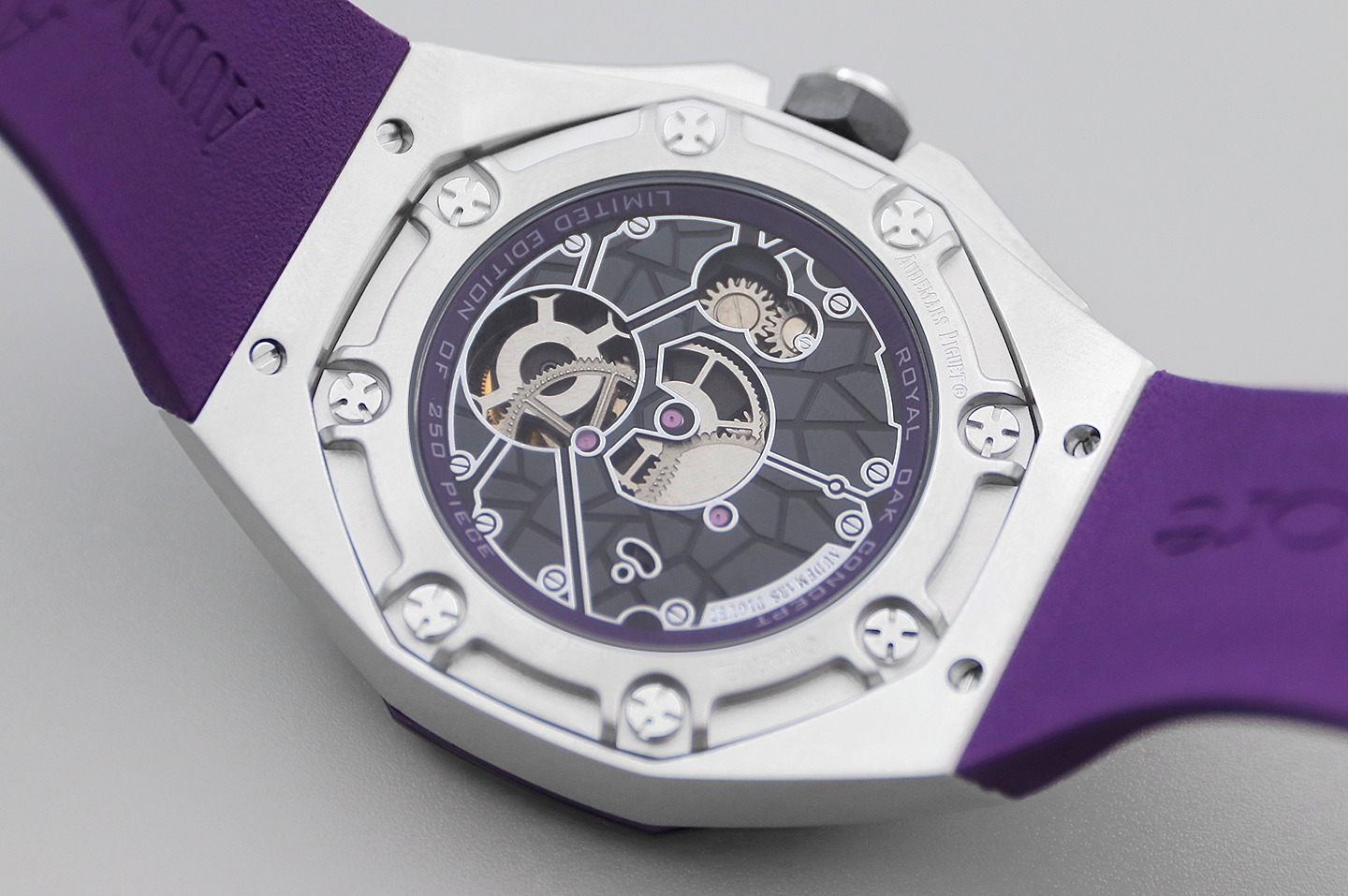 Audemars Piguet Royal Oak Tourbillon 44 mm Watch – IW-2156 - Image 9